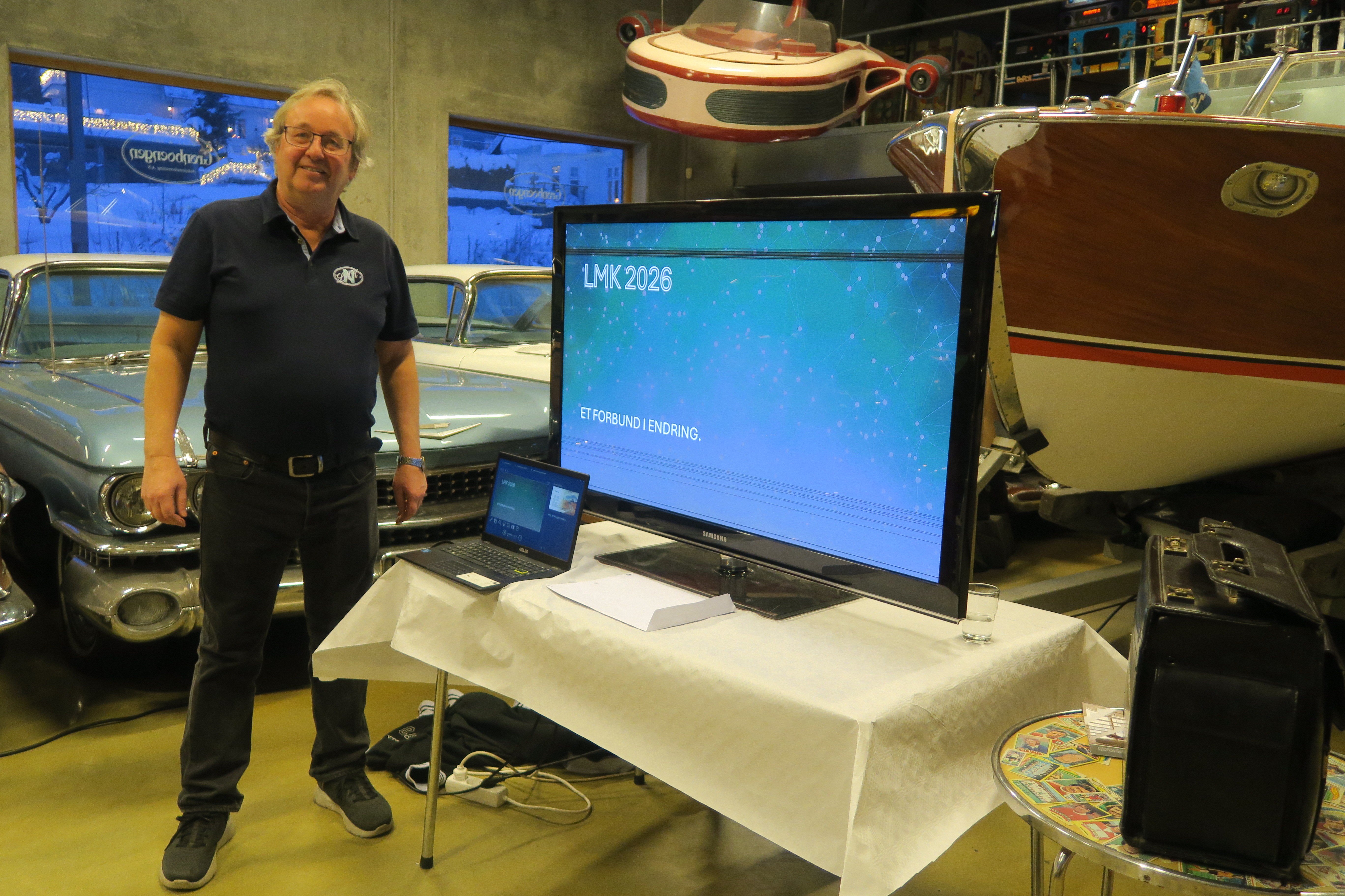 Artikkelbilde til artikkelen LMK besøker Vest-Telemark Motorhistoriske Klubb.